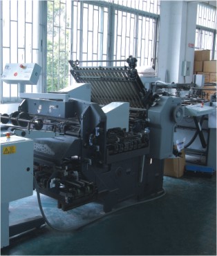 全自動折頁機(jī)